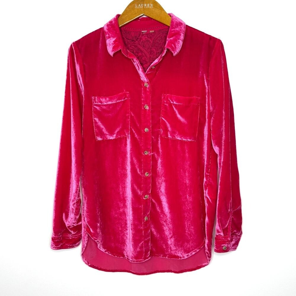 Pilcro Pink long sleeve velvetβ button front top